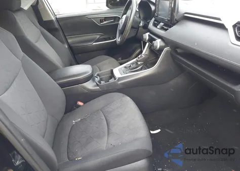 2020 Toyota Rav4 Hybrid Xle z USA, uszkodzony, nr VIN 4T3R6RFV1LU004085